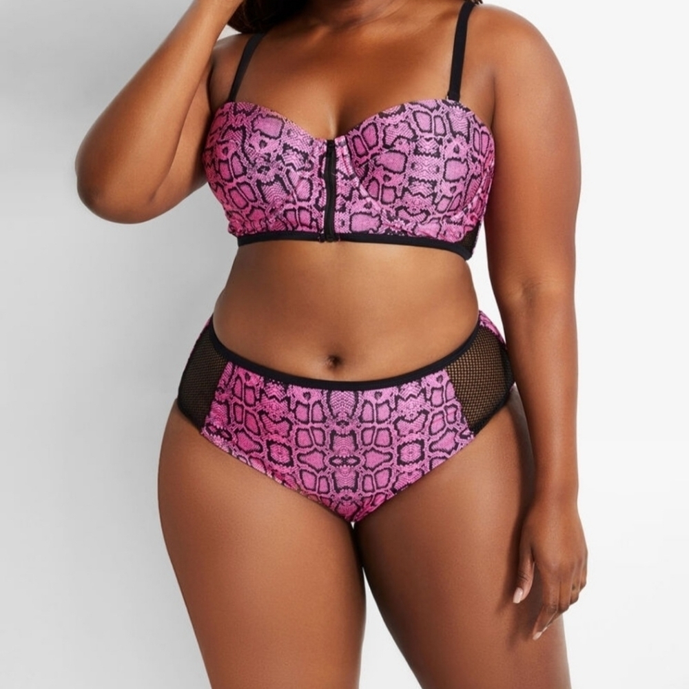 YMI plus size 2pc‎ swimsuit.
